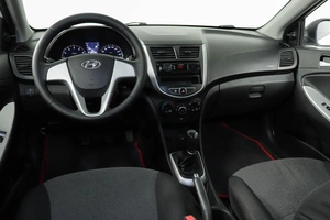 Седан Hyundai Solaris 2013 года, 675500 рублей, Казань