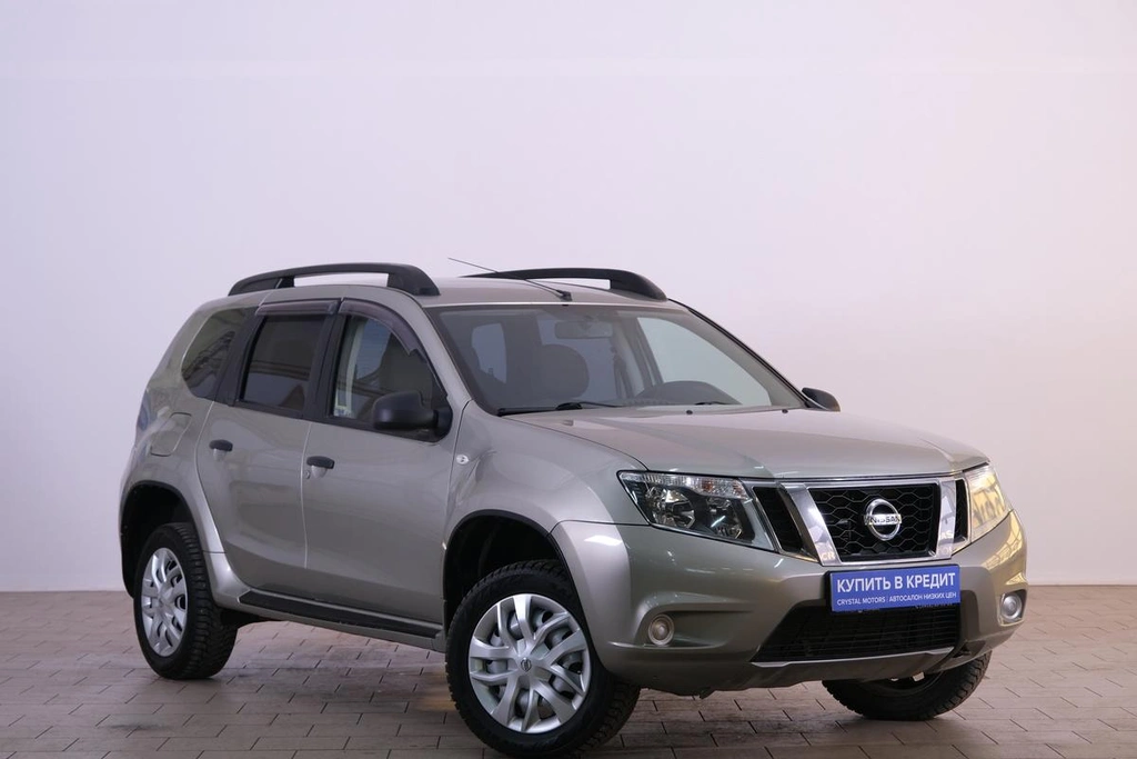 Внедорожник Nissan Terrano 2014 года, 999000 рублей, Омск
