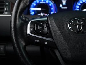 Седан Toyota Camry 2017 года, 2399777 рублей, Москва