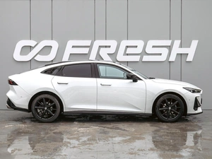 Лифтбек Changan UNI-V 2023 года, 2450000 рублей, Краснодар