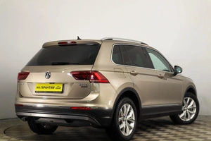 Внедорожник Volkswagen Tiguan 2017 года, 3089000 рублей, Пермь