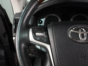 Внедорожник Toyota Land Cruiser 2019 года, 7899000 рублей, Воронеж