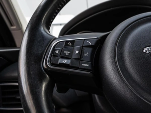 Внедорожник Jaguar F-Pace 2016 года, 2230000 рублей, Краснодар