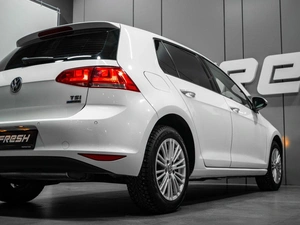 Хетчбэк Volkswagen Golf 2013 года, 979000 рублей, Тюмень