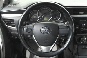 Седан Toyota Corolla 2013 года, 1359000 рублей, Новокузнецк