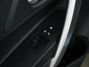 Хетчбэк Toyota Auris 2014 года, 1499050 рублей, Москва
