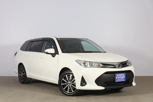 Универсал Toyota Corolla Fielder 2020 года, 1599000 рублей, Новосибирск