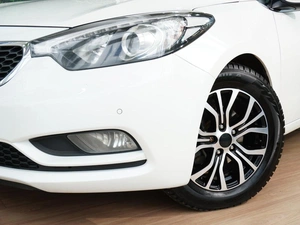 Седан Kia Cerato 2015 года, 1339999 рублей, Тверь