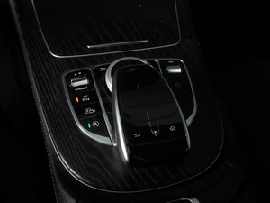 Седан Mercedes-benz E-класс 2018 года, 3049000 рублей, Минеральные Воды