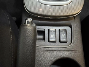 Хетчбэк Nissan Tiida 2015 года, 977000 рублей, Красноярск