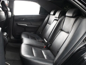 Седан Toyota Camry 2015 года, 1730000 рублей, Омск