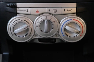 Хетчбэк Toyota Passo 2004 года, 299000 рублей, Омск