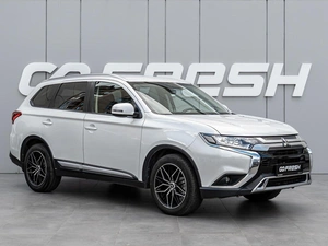 Внедорожник Mitsubishi Outlander 2019 года, 1840000 рублей, Краснодар