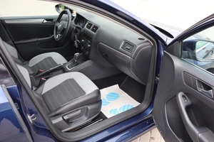 Седан Volkswagen Jetta 2011 года, 1170000 рублей, Мирное