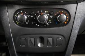 Седан Renault Logan Stepway 2019 года, 1249000 рублей, Пермь
