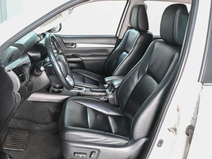 Пикап Toyota Hilux 2016 года, 3329000 рублей, Аксай
