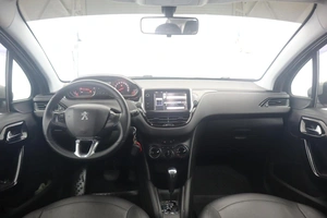 Хэтчбек Peugeot 208 2013 года, 795000 рублей, Орёл
