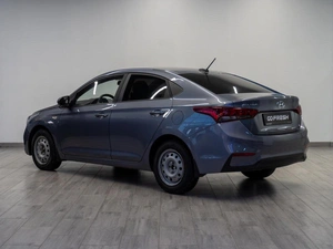 Седан Hyundai Solaris 2019 года, 999000 рублей, Саратов