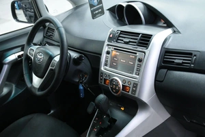 Минивэн Toyota Verso 2012 года, 1248000 рублей, Солонцы