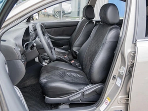 Седан Toyota Avensis 2006 года, 777000 рублей, Краснодар