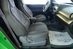 Внедорожник Toyota RAV4 2001 года, 1089000 рублей, Омск