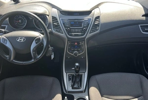 Седан Hyundai Elantra 2015 года, 1360000 рублей, Солонцы