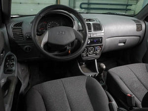 Седан Hyundai Accent 2005 года, 329000 рублей, Воронеж