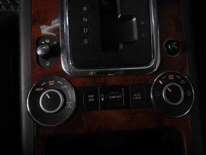 Внедорожник Volkswagen Touareg 2006 года, 1177000 рублей, Минеральные Воды