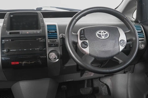 Лифтбек Toyota Prius 2010 года, 649000 рублей, Кемерово