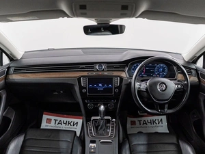 Седан Volkswagen Passat 2016 года, 1990000 рублей, Красноярск
