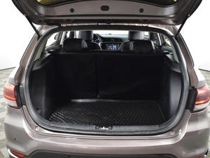 Хетчбэк Kia Rio X-Line 2018 года, 1048200 рублей, Казань