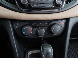 Седан Chevrolet Monza 2022 года, 1589000 рублей, Тюмень