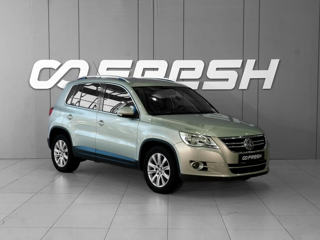 Внедорожник Volkswagen Tiguan 2010 года, 962000 рублей, Тверь