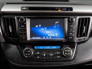 Внедорожник Toyota RAV4 2017 года, 1750000 рублей, Тюмень