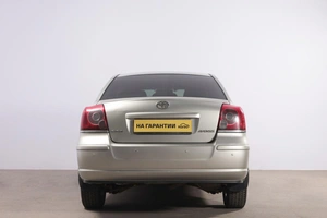 Седан Toyota Avensis 2006 года, 729000 рублей, Новосибирск