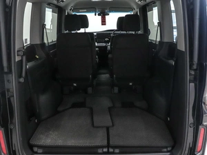 Минивэн Honda Stepwgn 2021 года, 2750000 рублей, Красноярск