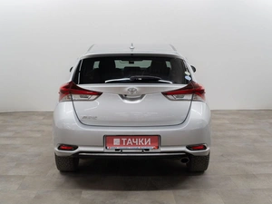 Хетчбэк Toyota Auris 2015 года, 1330000 рублей, Красноярск