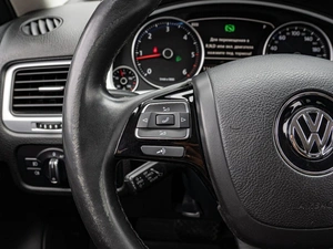 Внедорожник Volkswagen Touareg 2012 года, 1970000 рублей, Краснодар