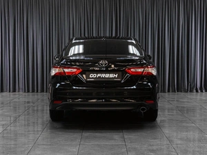 Седан Toyota Camry 2019 года, 2499000 рублей, Тюмень