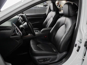 Седан Toyota Camry 2019 года, 3179000 рублей, Тюмень