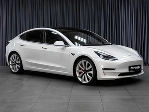 Седан Tesla Model 3 2019 года, 3769000 рублей, Тюмень
