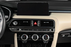 Седан Genesis G70 2022 года, 4949000 рублей, Тюмень