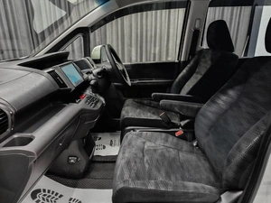Минивэн Honda Stepwgn 2012 года, 1300000 рублей, Красноярск