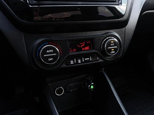 Седан Kia Rio 2012 года, 836000 рублей, Краснодар