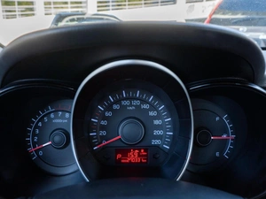 Седан Kia Rio 2011 года, 720000 рублей, Волгоград