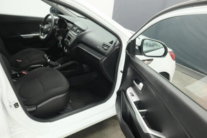 Хэтчбек Kia Rio 2012 года, 1085000 рублей, Курск
