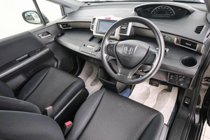 Минивэн Honda Freed 2012 года, 1149000 рублей, Красноярск
