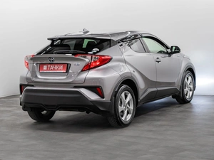 Внедорожник Toyota C-HR 2017 года, 1799000 рублей, Красноярск