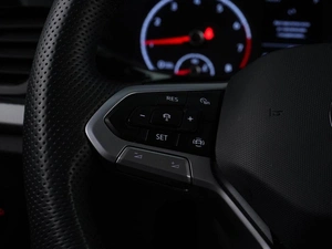 Лифтбек Volkswagen Polo 2020 года, 1748444 рублей, Москва