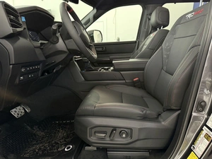 Внедорожник Toyota Sequoia 2025 года, 15000000 рублей, Новоивановское